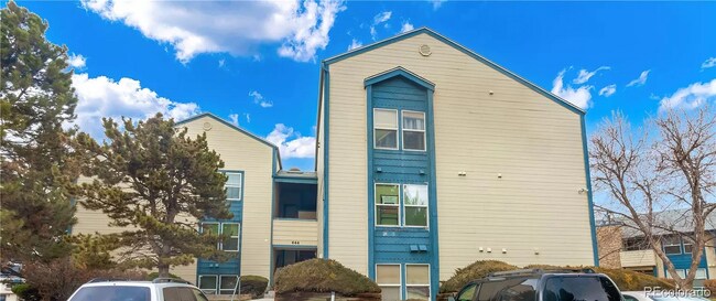Building Photo - Super Nice 2 Bed 1 Bath Condo in Aurora Av...