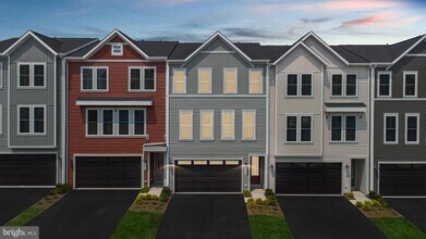 Building Photo - 114 Galaxy Pl