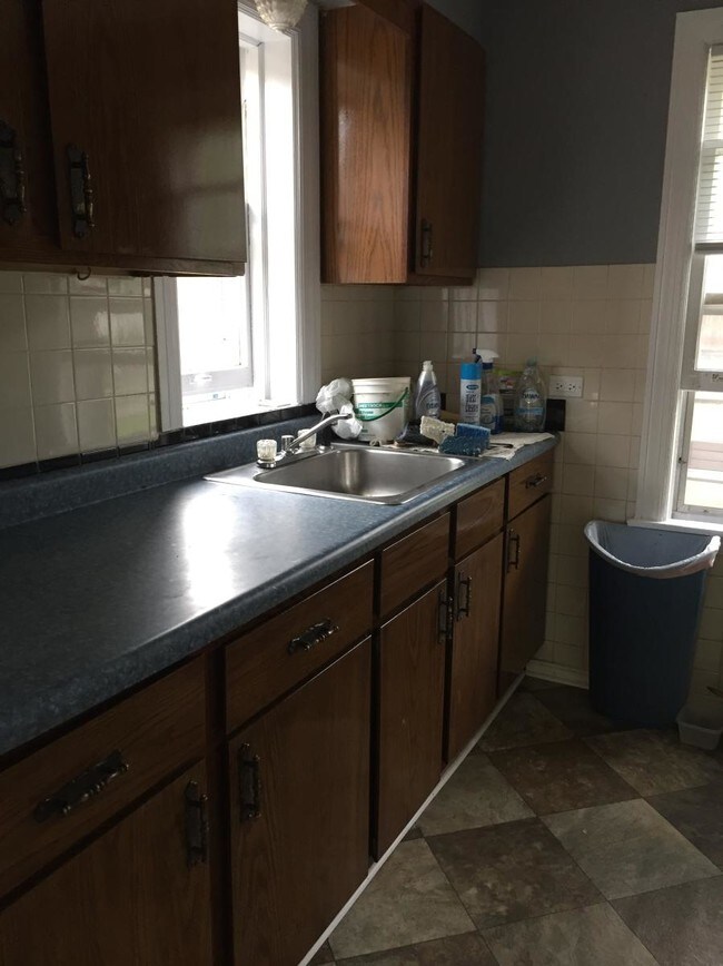 206 W Irving Park Rd, Bensenville, IL 60106 House for Rent in