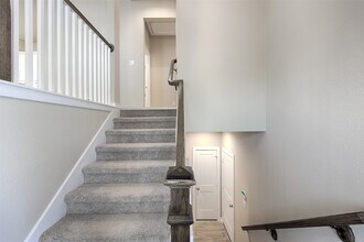 Building Photo - 115 Handley Dr