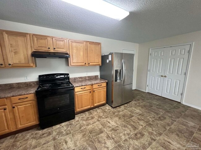 Building Photo - 8921 Camshire Cir