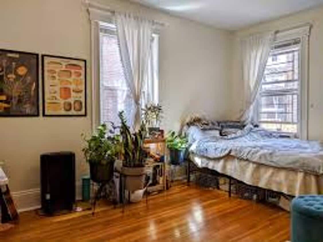 Brookline 3 Bed – Heat & Hot Water Included – 9/1 Move-In - Brookline 3 Bed – Heat & Hot Water Included – 9/1 Move-In