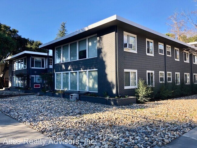 Building Photo - 1171-1201 Noel Dr