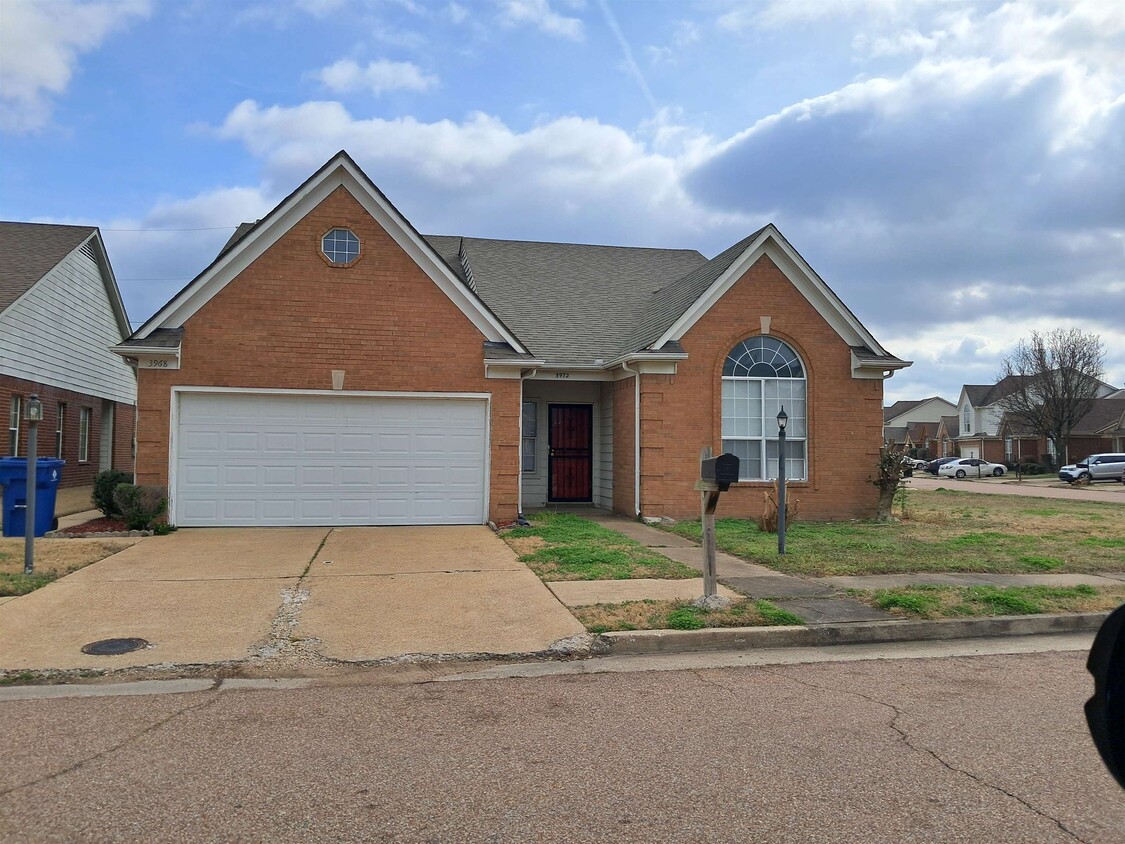 Primary Photo - 3972 Gavick Dr