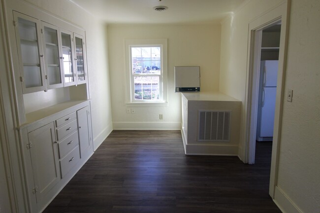 Foto del edificio - 1540 Crescent Ave
