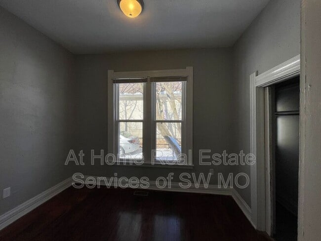 Foto del edificio - 1015 N Sherman Ave