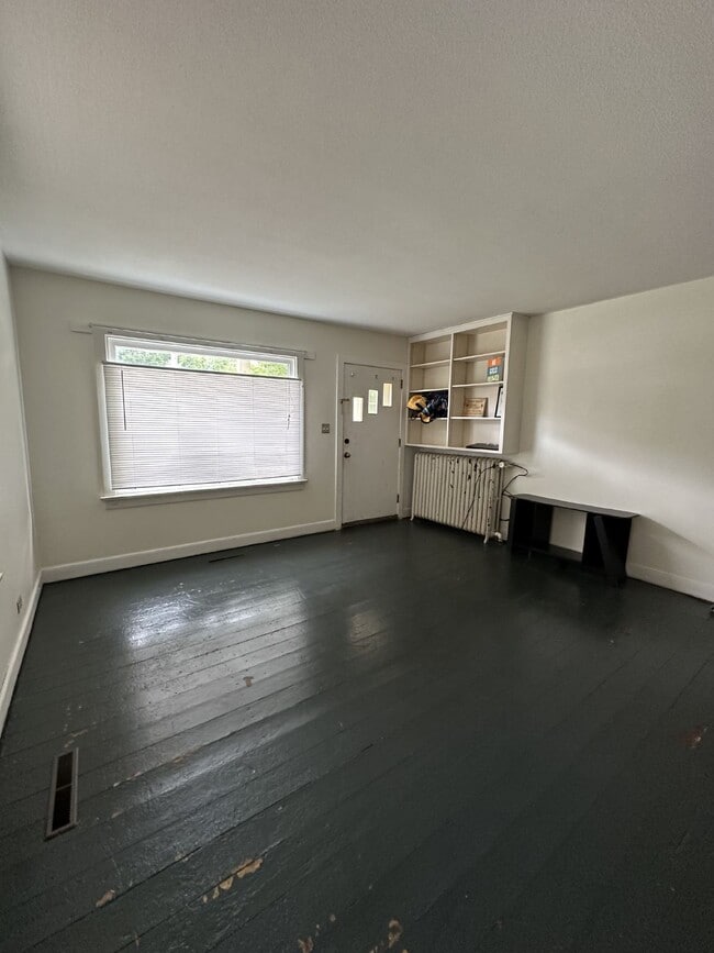 Foto del edificio - Exciting 4 Bed 1 Bath close to UWEC!