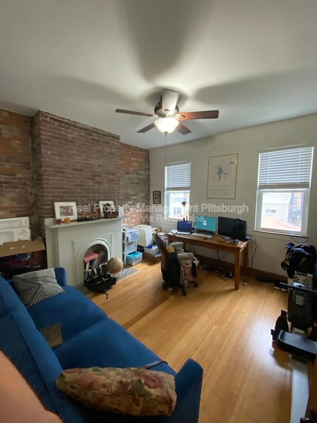 Building Photo - 176 Lodi Way
