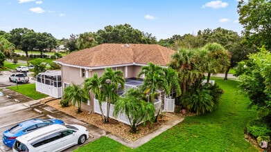 Building Photo - 3345 SW Sunset Trace Cir