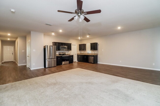 Building Photo - 10332 Jameson Ln