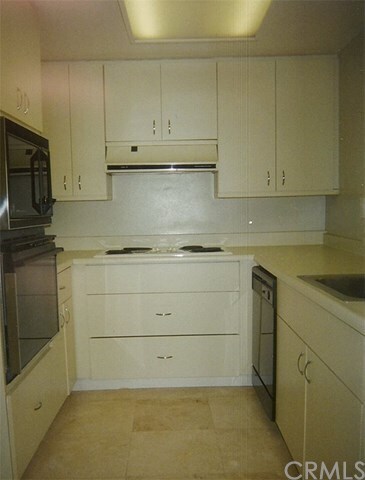 Building Photo - 700 E Ocean Blvd