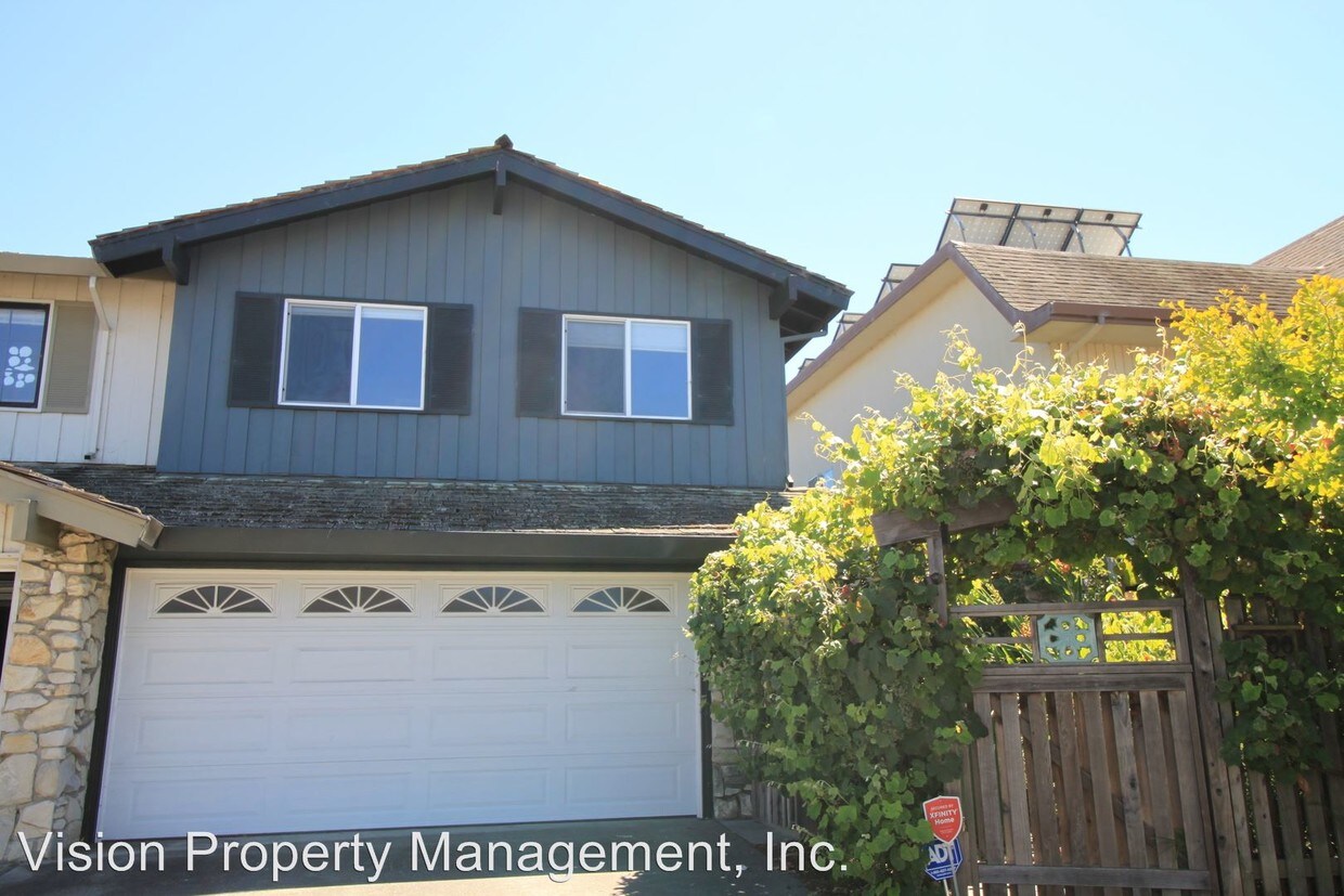 Foto principal - 2800 Bayview Dr