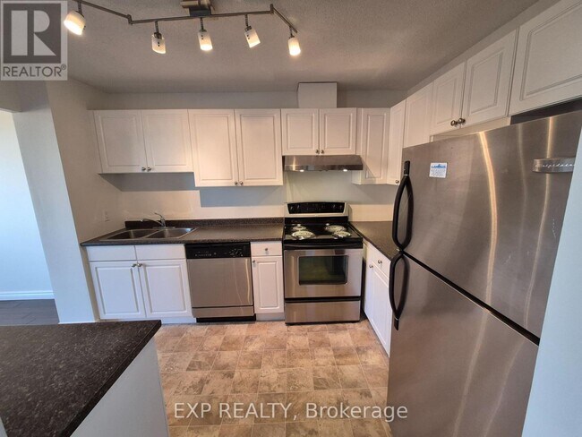 Photo du bâtiment - 1505 Baseline Rd