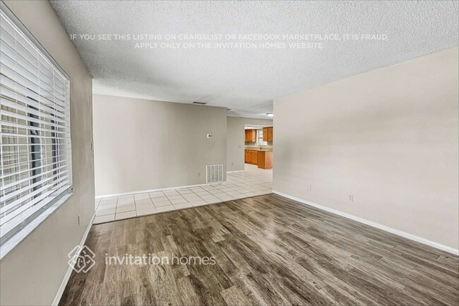 Building Photo - 819 Centerwood Ct