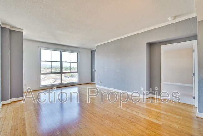 Foto del edificio - 20488 Stevens Creek Blvd