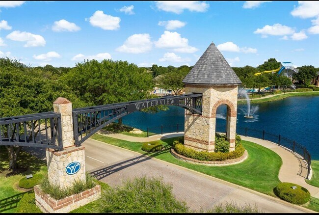 Foto del edificio - 9201 Royal Burgess Dr