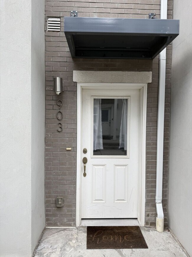 Building Photo - 903 S 2580 E