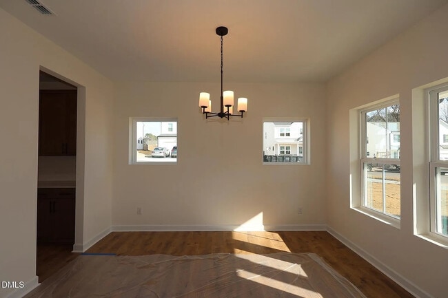 Building Photo - Room in House on Dimaggio Dr