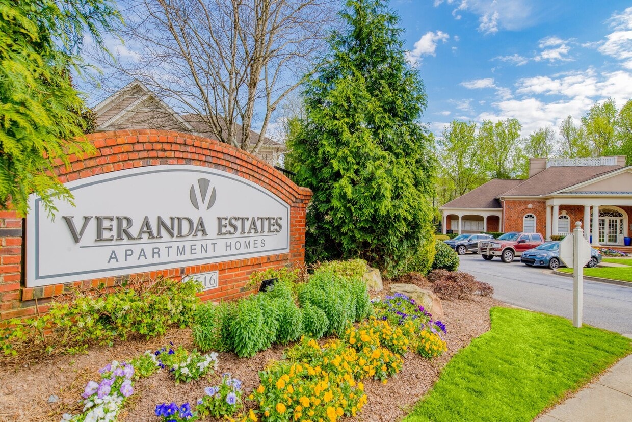 Veranda Estates Apartments in Peachtree Corners, GA