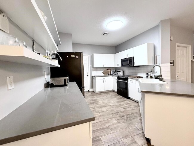 Building Photo - 9138 Villa Palma Ln