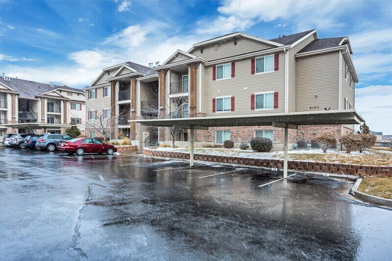 Foto principal - 8182 N Cedar Springs Rd