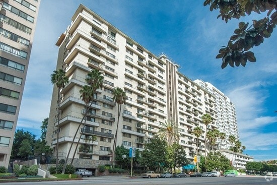 Building Photo - 10535 Wilshire Blvd