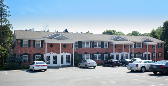 Foto del edificio - Fairfield Gardens At Bay Shore