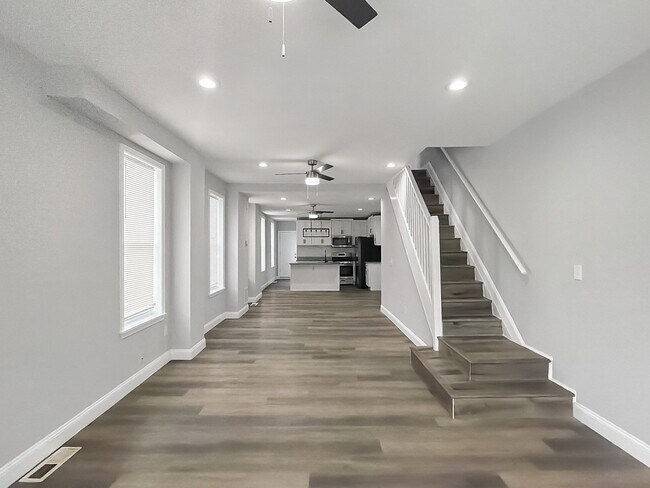 Foto del edificio - 733 N Linwood Ave