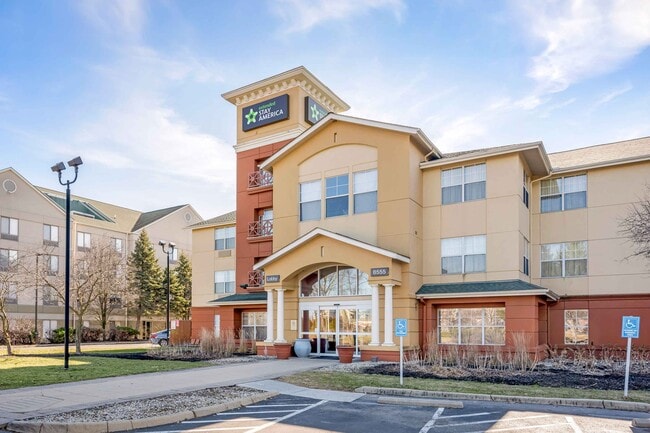 Building Photo - Furnished Studio-Columbus - Polaris