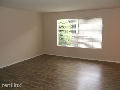 Foto del edificio - 11838 Goshen Ave
