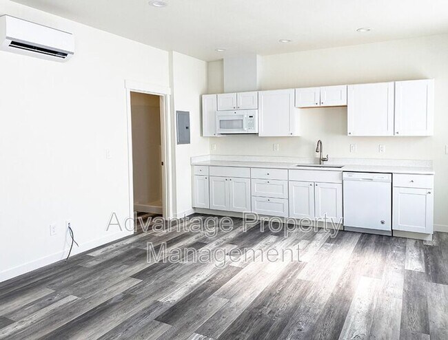 Foto del edificio - 368 Spaulding Ave