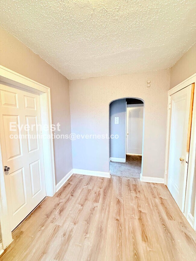 Building Photo - 13909 Hartwell St