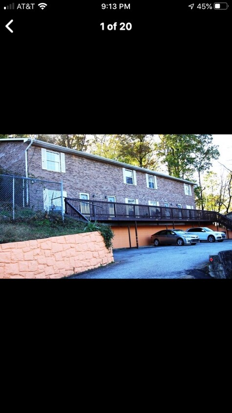 Primary Photo - 811 Walker Rd