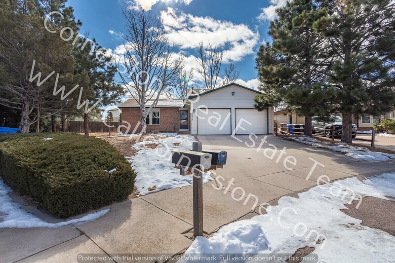 Photo - 7715 Chateau Court