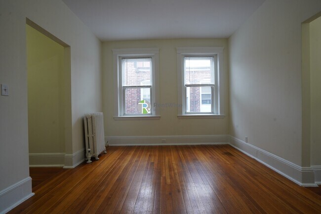 Building Photo - 73 Brighton Ave