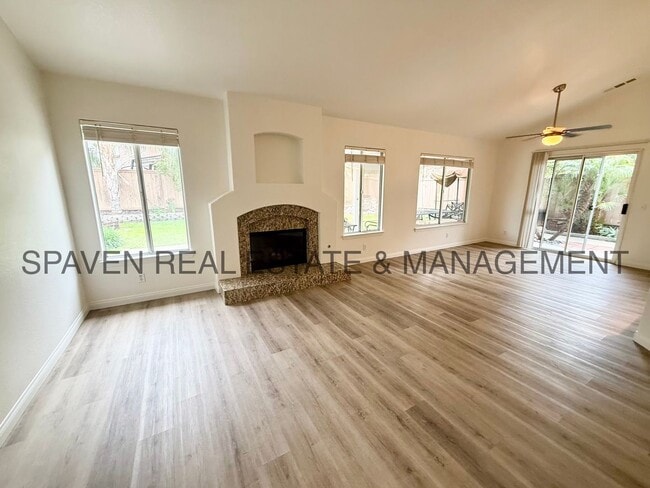 Foto del edificio - Charming Menifee Home