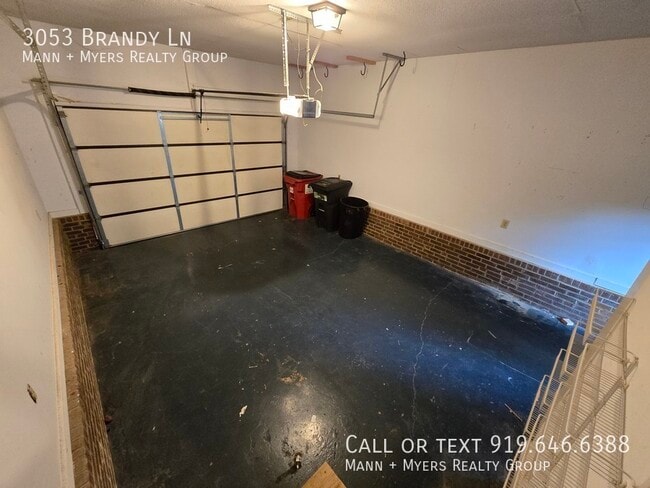 Building Photo - 3053 Brandy Ln