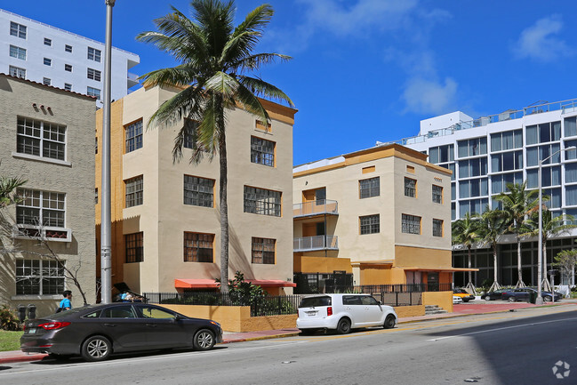 Foto del edificio - 2814 Collins Ave