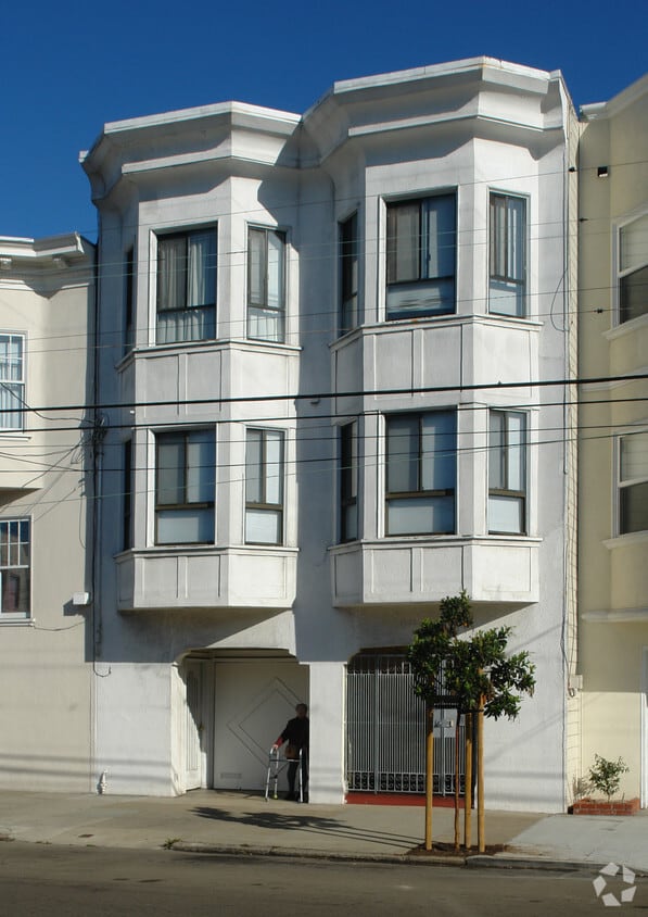 Building Photo - 1344 Anza Street