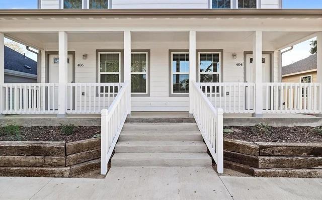 Building Photo - 406 E Elm St