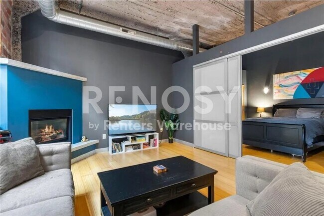 Foto del edificio - Downtown Luxury Condo Available!