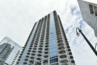 Building Photo - 400 W Peachtree St NW