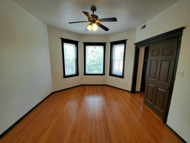 Foto del edificio - 2219 W Rice St