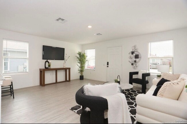 Foto del edificio - 9454 Tarbutton Trl