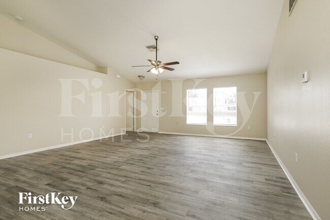 Foto del edificio - 3506 NE 18th Pl