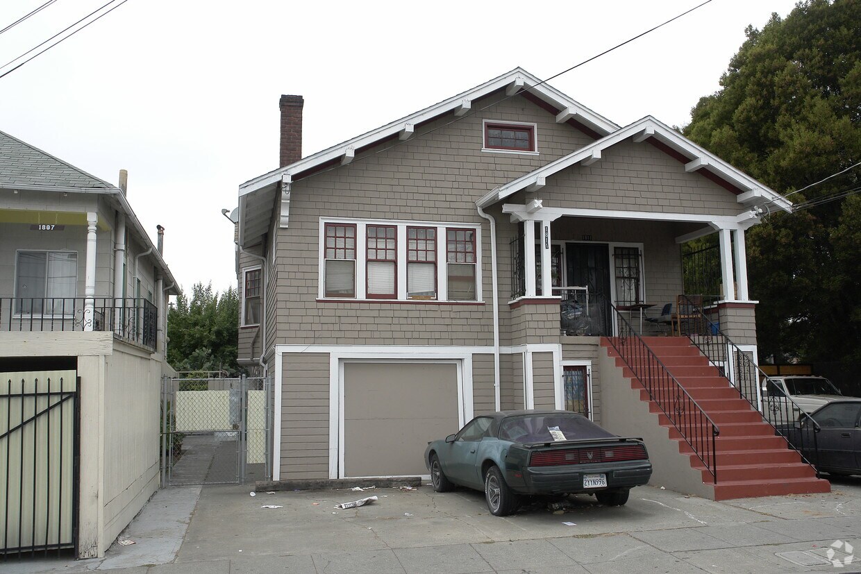 Building Photo - 1809-1815 38th Ave
