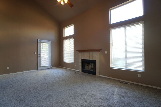 Building Photo - 3411 MacGregor Dr