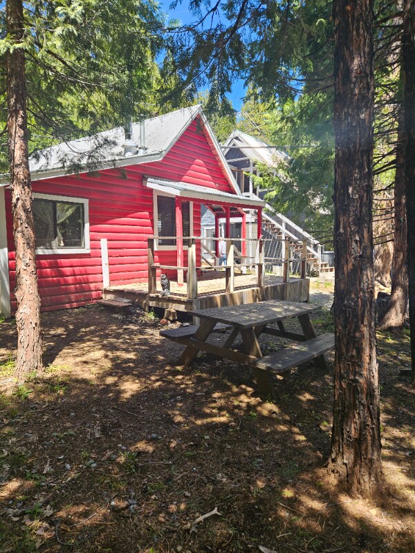 Foto del edificio - 26469 Crystal Rd