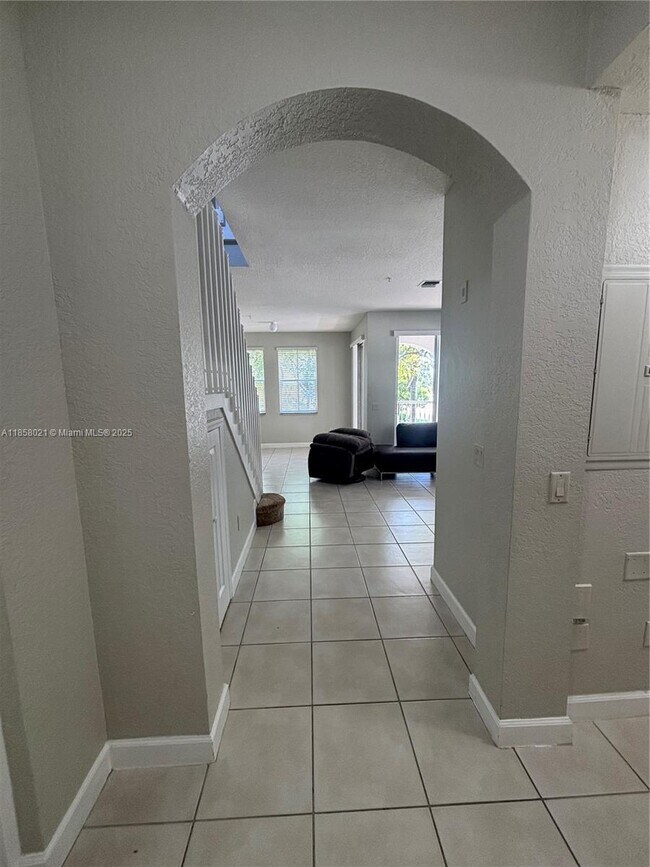 Foto del edificio - 4405 SW 160th Ave