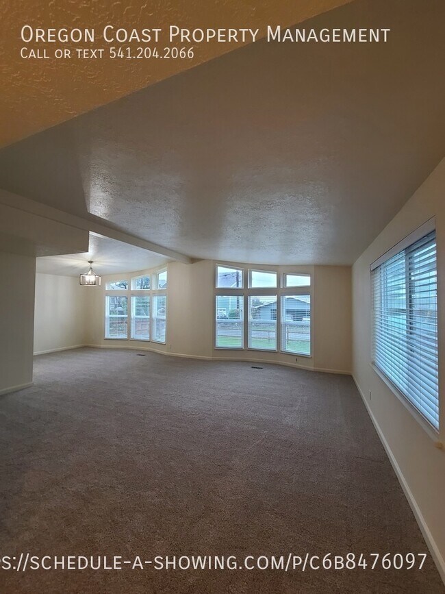 Foto del edificio - 7020 Glen Ave